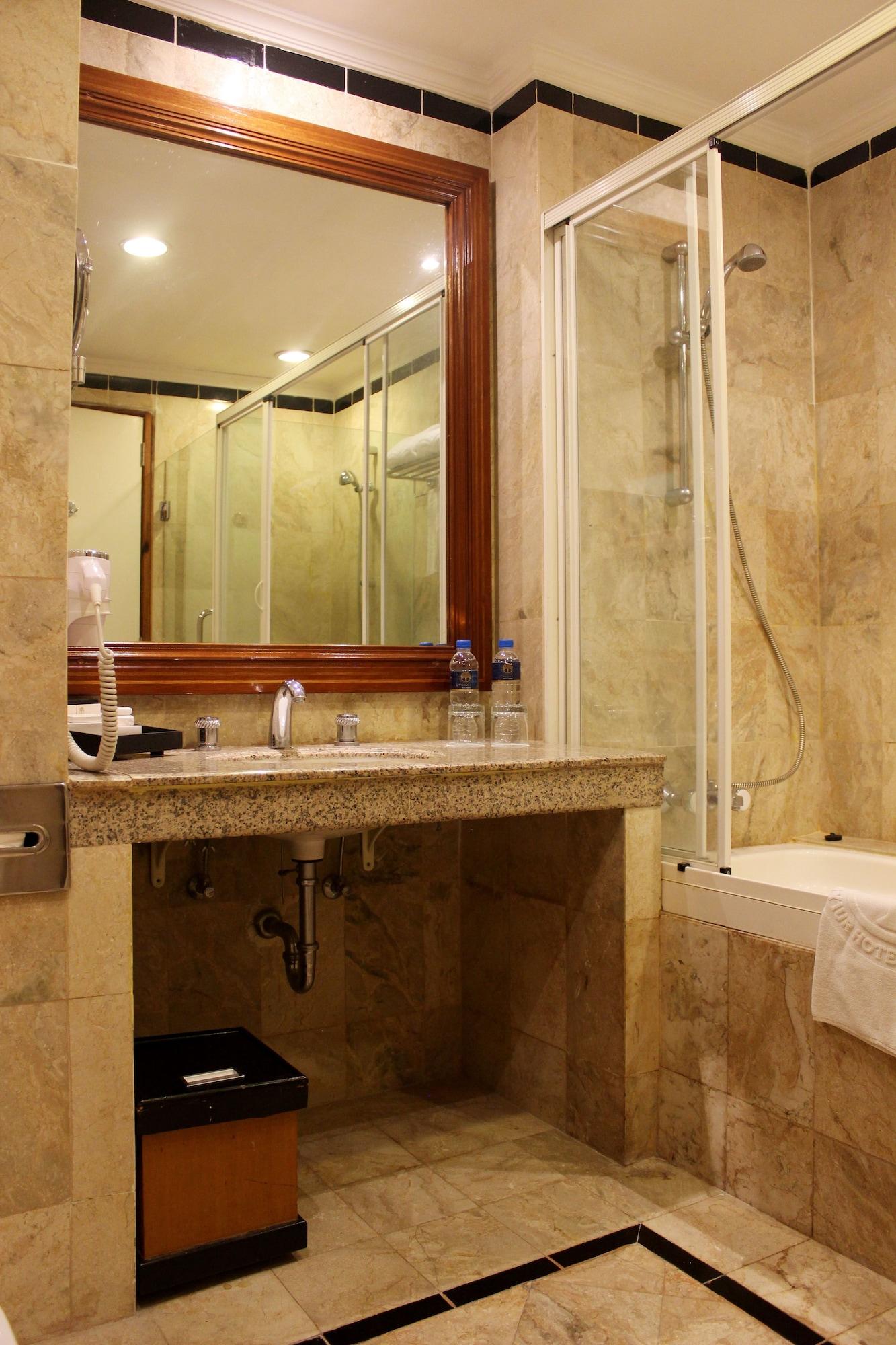 Bumi Senyiur Hotel Samarinda Dış mekan fotoğraf