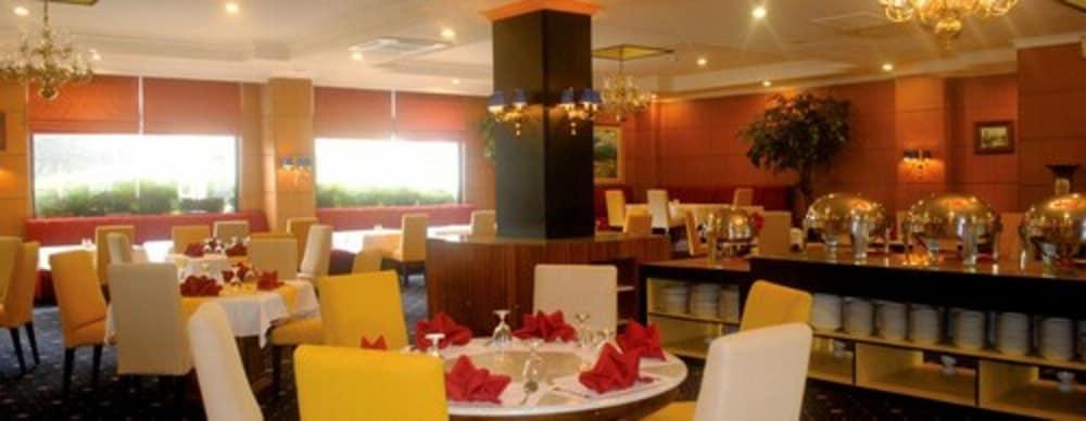 Bumi Senyiur Hotel Samarinda Dış mekan fotoğraf