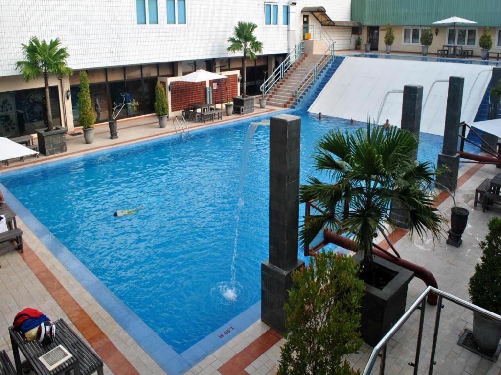 Bumi Senyiur Hotel Samarinda Dış mekan fotoğraf