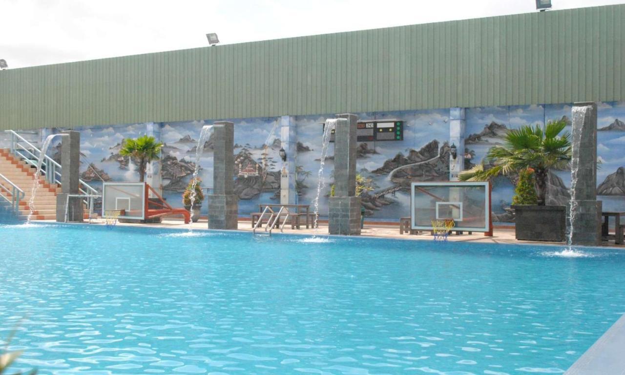 Bumi Senyiur Hotel Samarinda Dış mekan fotoğraf